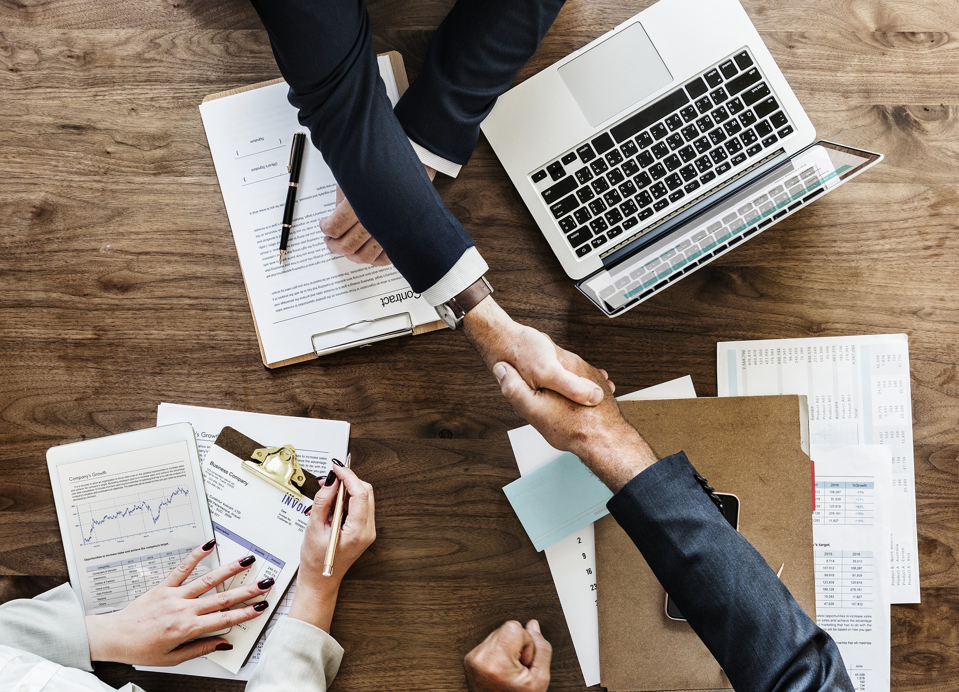 Financial Considerations when Opening a Bar or Restaurant